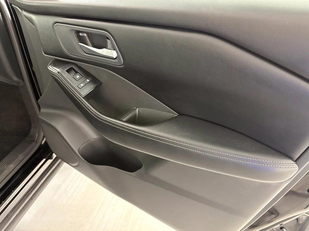 Used 2025 Black Nissan SV image 40