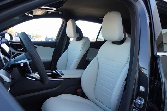 New 2026 Graphite Grey Metallic Mercedes-Benz GLC 300 image 51