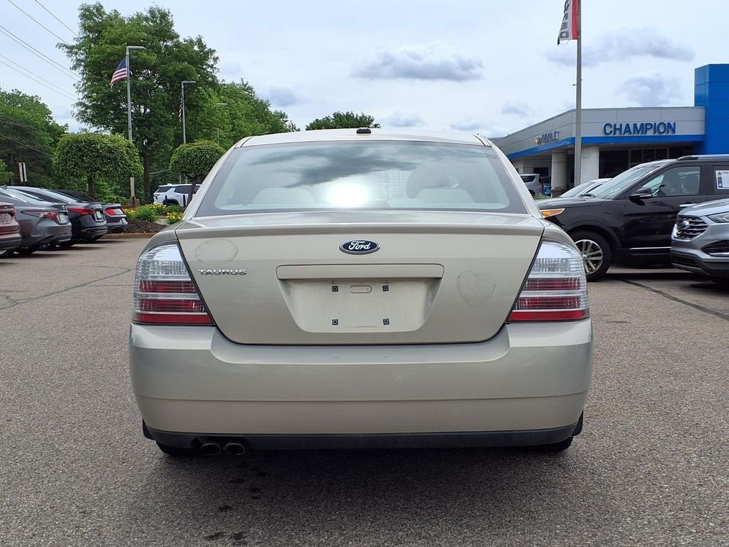 Used 2009 Silver Ford SE image 5