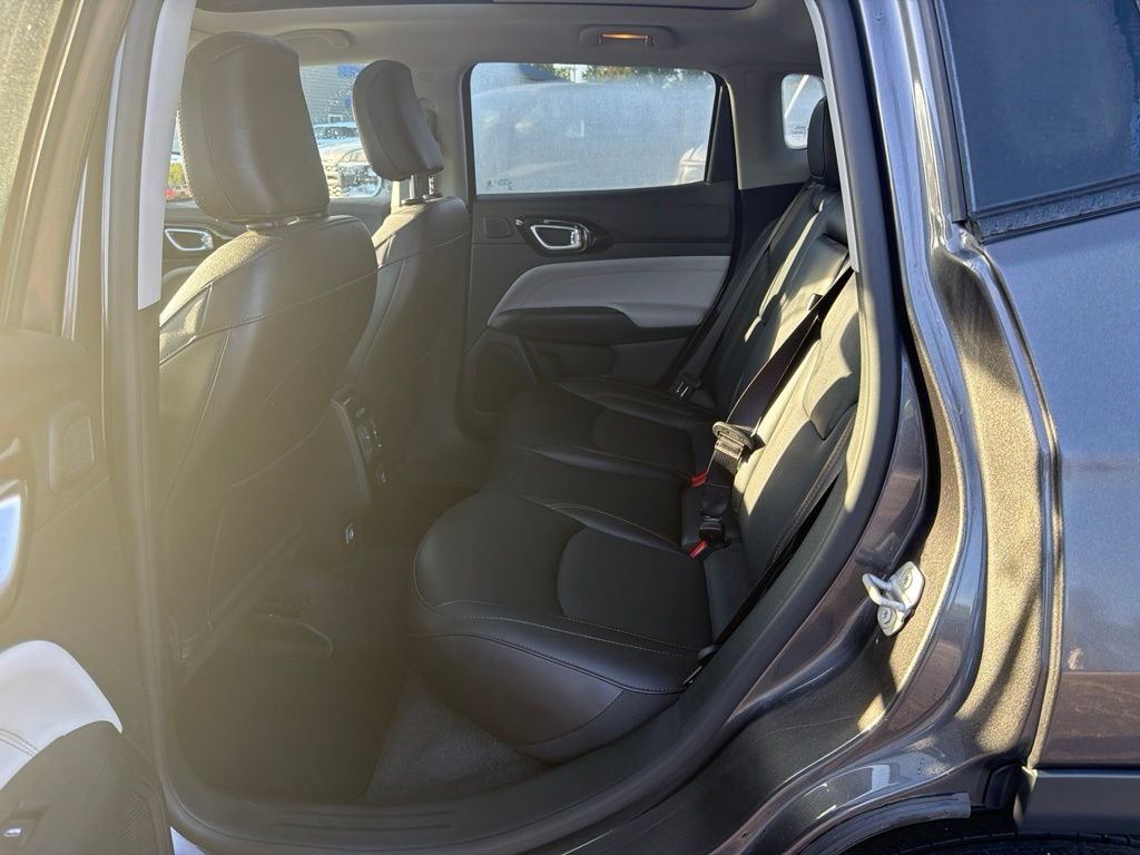 Used 2022 Gray Jeep Limited image 14