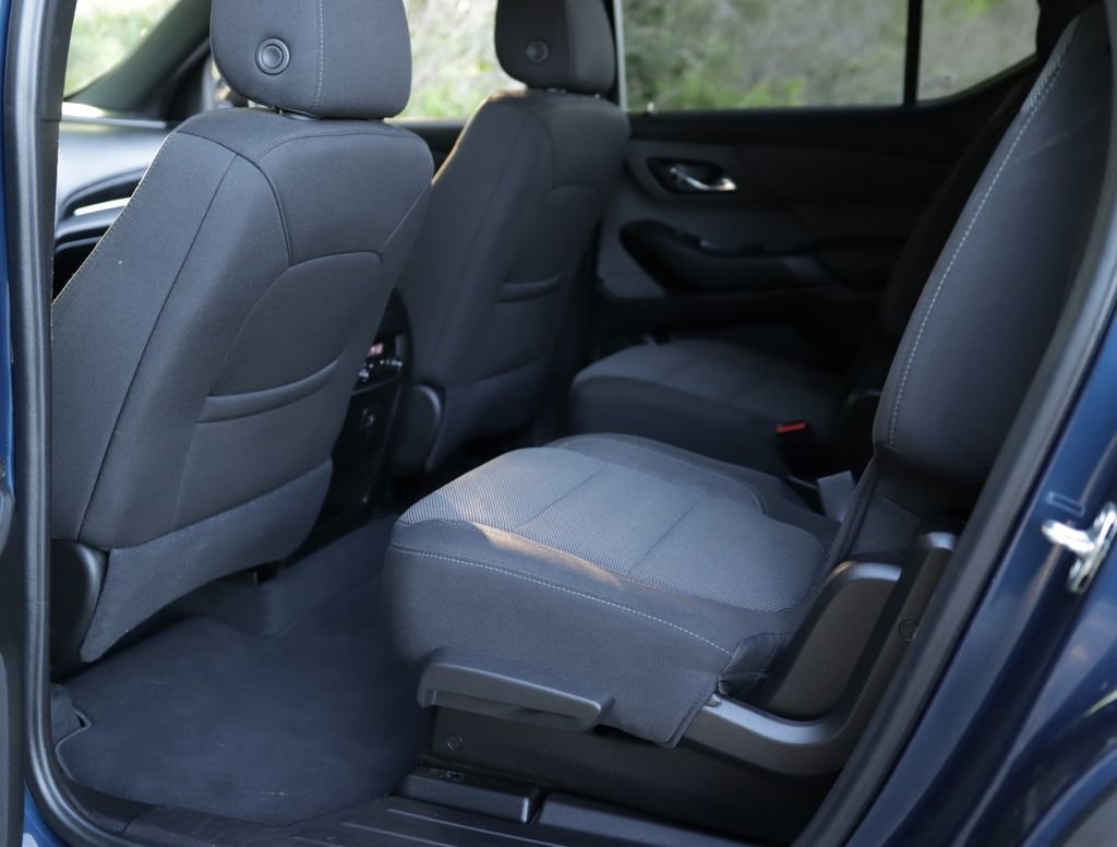 Used 2023 Northsky Blue Metallic Chevrolet LT Cloth image 25