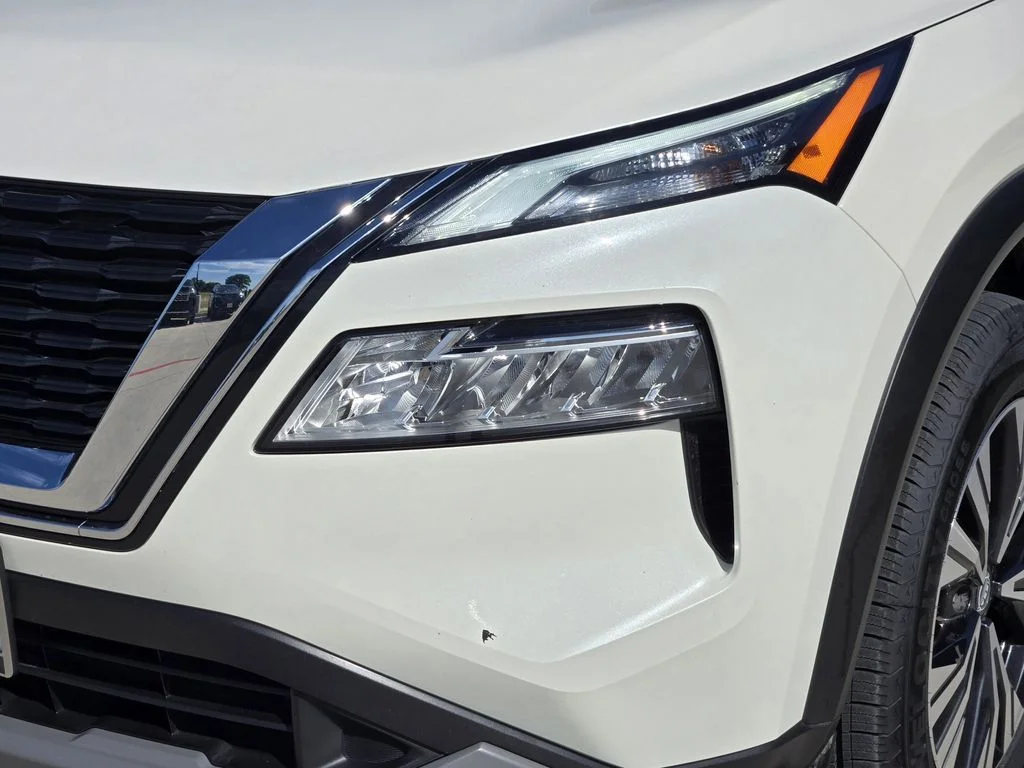 Certified Used 2023 White Nissan SV image 8