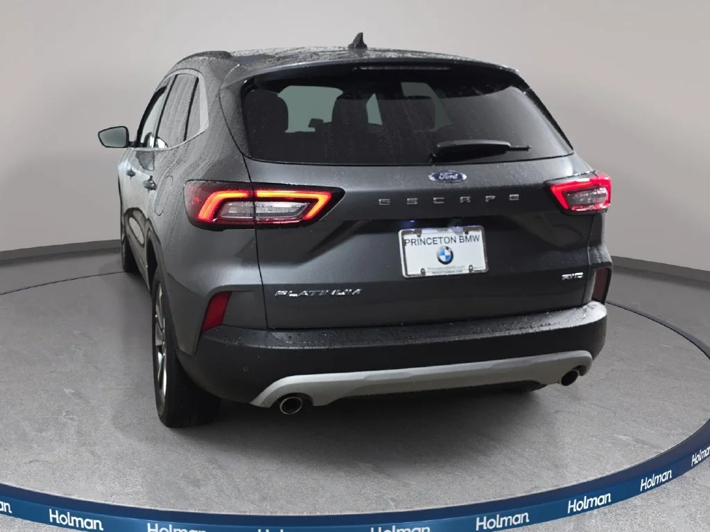 Used 2023 Gray Metallic Ford Platinum image 8