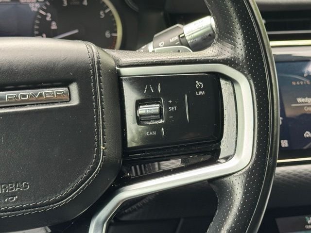 Used 2022 Fuji White Land Rover Dynamic image 24