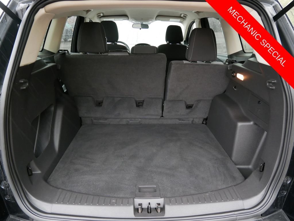 Used 2018 Black Ford SE image 10