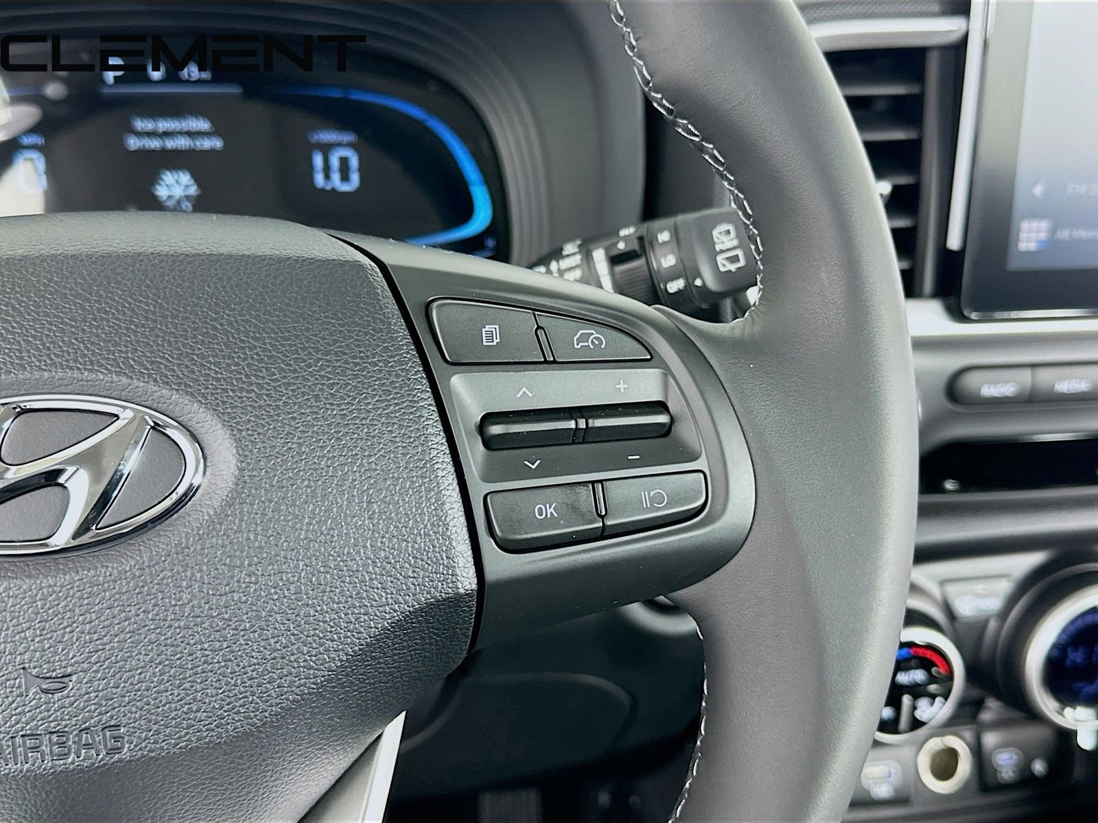 2026 Hyundai Venue SEL - Photo 17