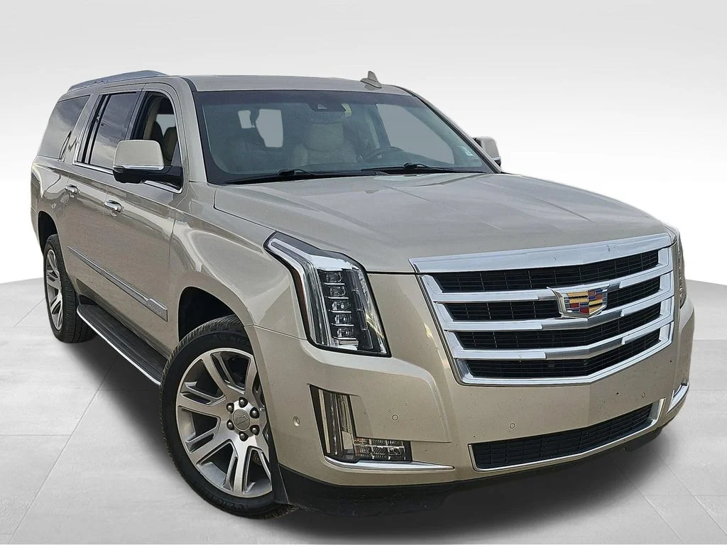 Used 2017 Silver Coast Metallic Cadillac Luxury image 11