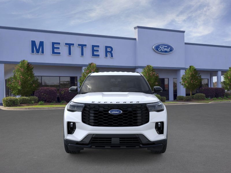 New 2026 Star White Metallic Tri-Coat Ford ST-Line image 7