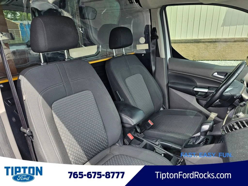 Used 2019 Frozen White Ford XLT image 16
