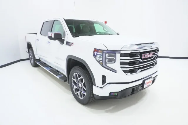 New 2026 Summit White GMC SLT image 3