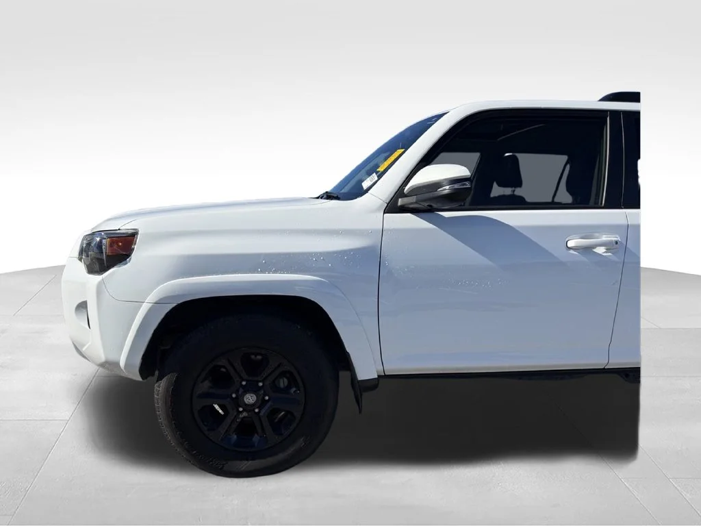 Used 2023 White Toyota SR5 Premium image 21