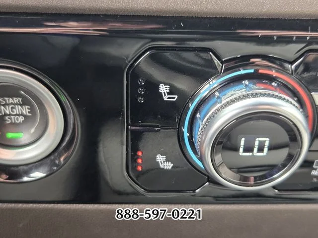 Used 2022 Quicksilver Metallic GMC SLE image 25