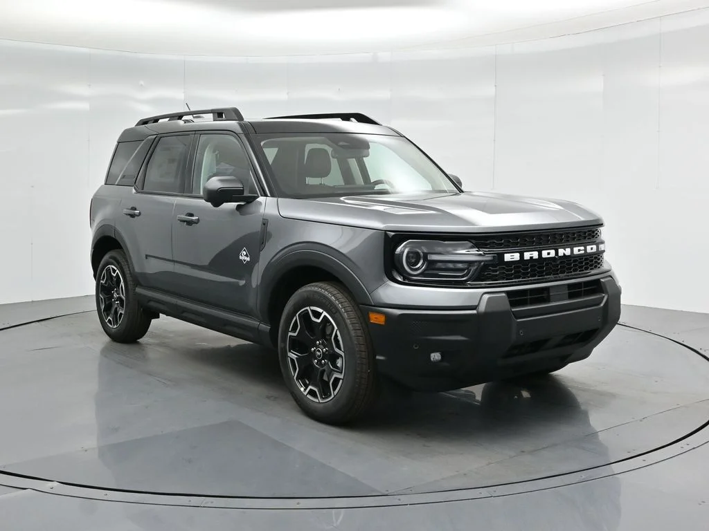 New 2025 Carbonized Gray Metallic Ford Outer Banks image 58