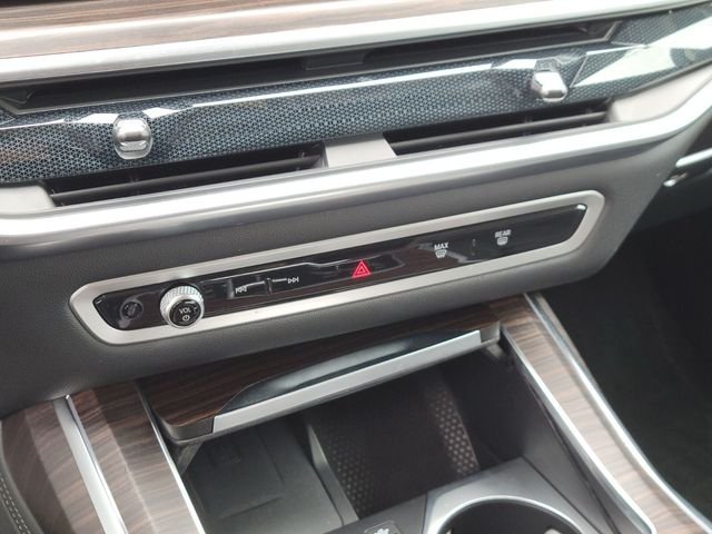 Certified Used 2024 White BMW xDrive40i image 22