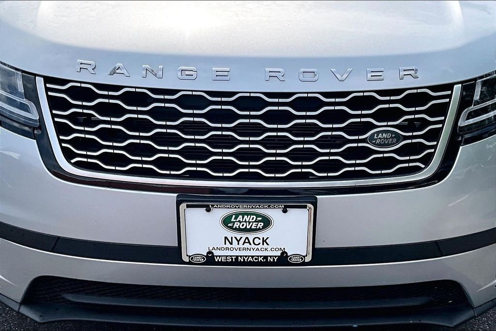 Used 2018  Land Rover S image 30
