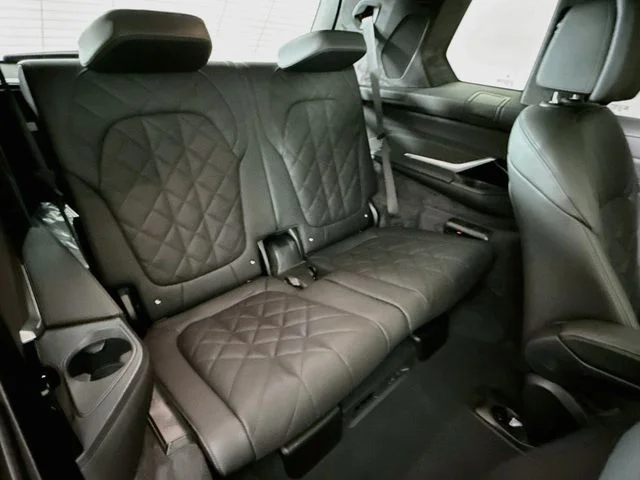 New 2027 Gray BMW xDrive40i image 29