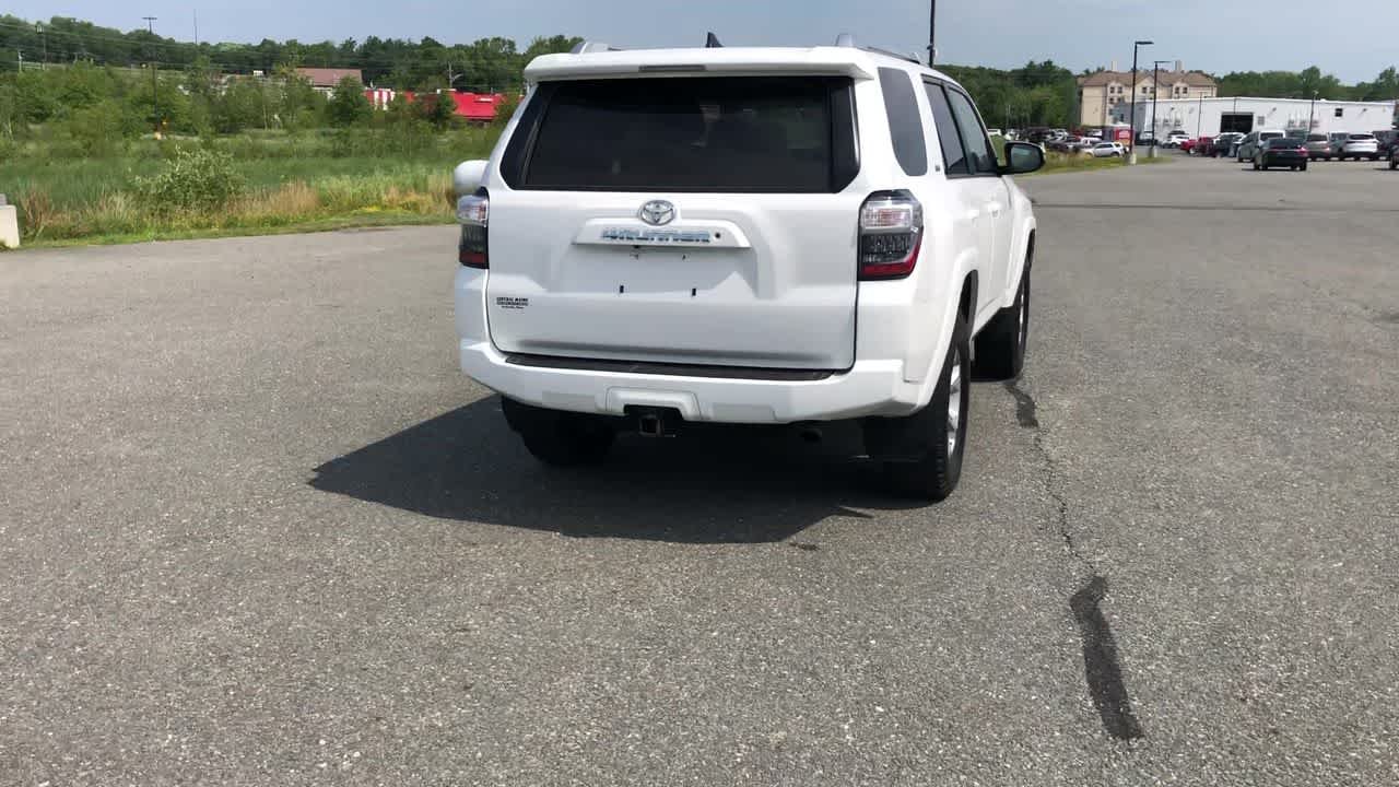 Used 2018 Super White Toyota SR5 Premium image 9