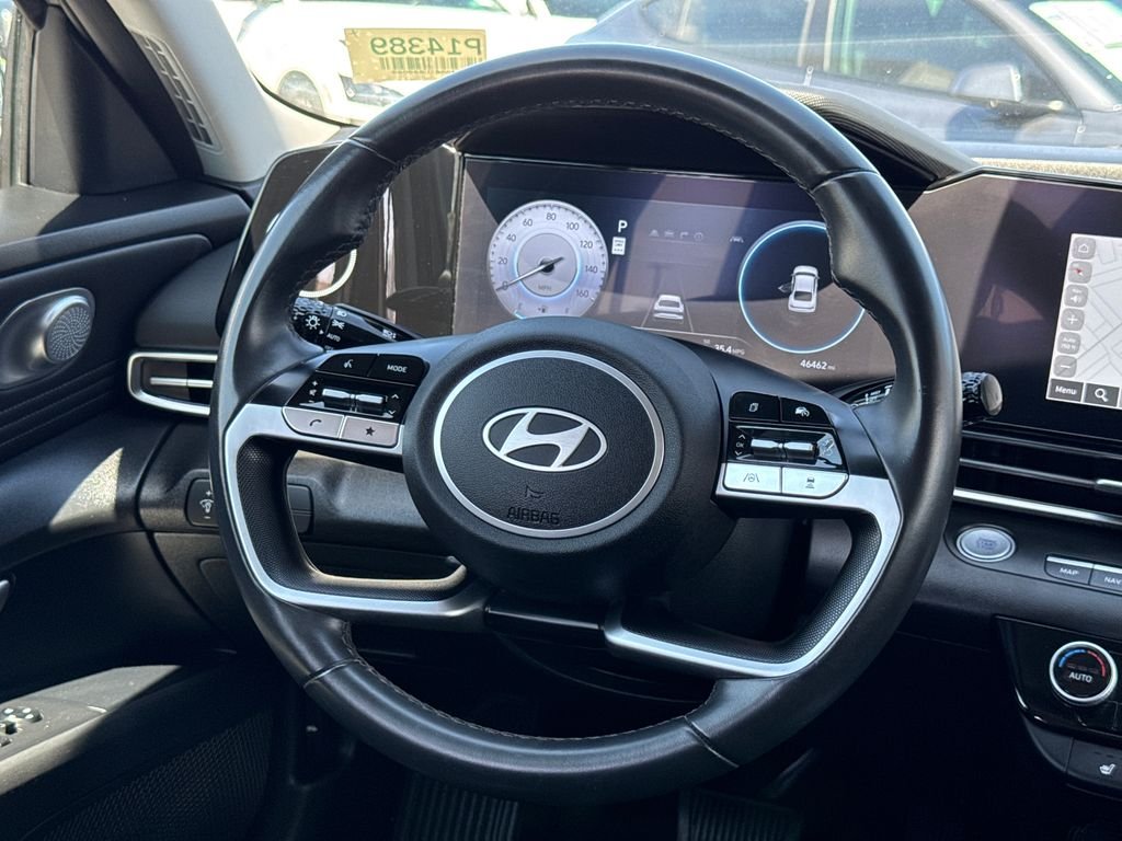 Used 2025 Gray Hyundai SEL Convenience image 20