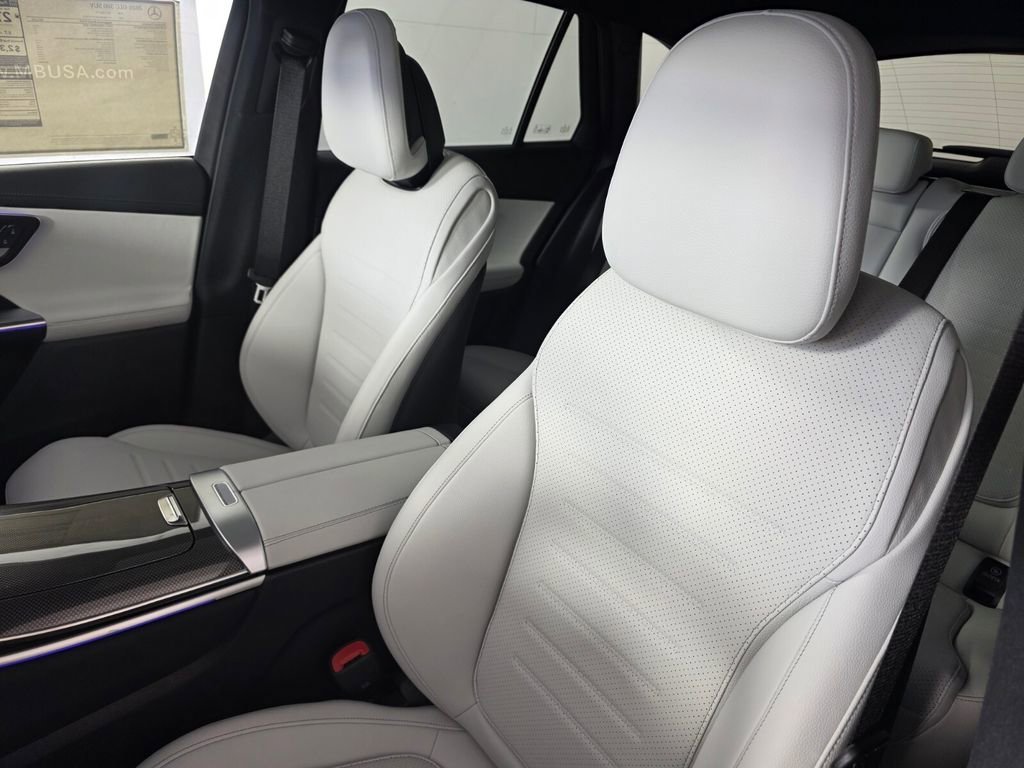 New 2026 MANUFAKTUR Alpine Grey Mercedes-Benz GLC 300 image 23