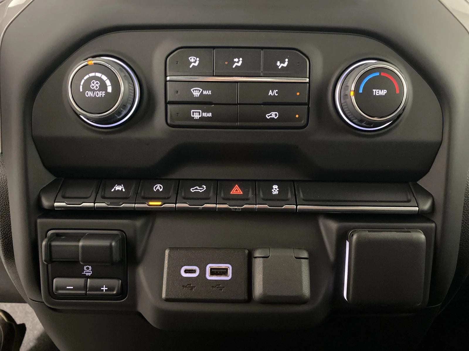 Used 2024 Slate Grey Metallic Chevrolet Custom image 23
