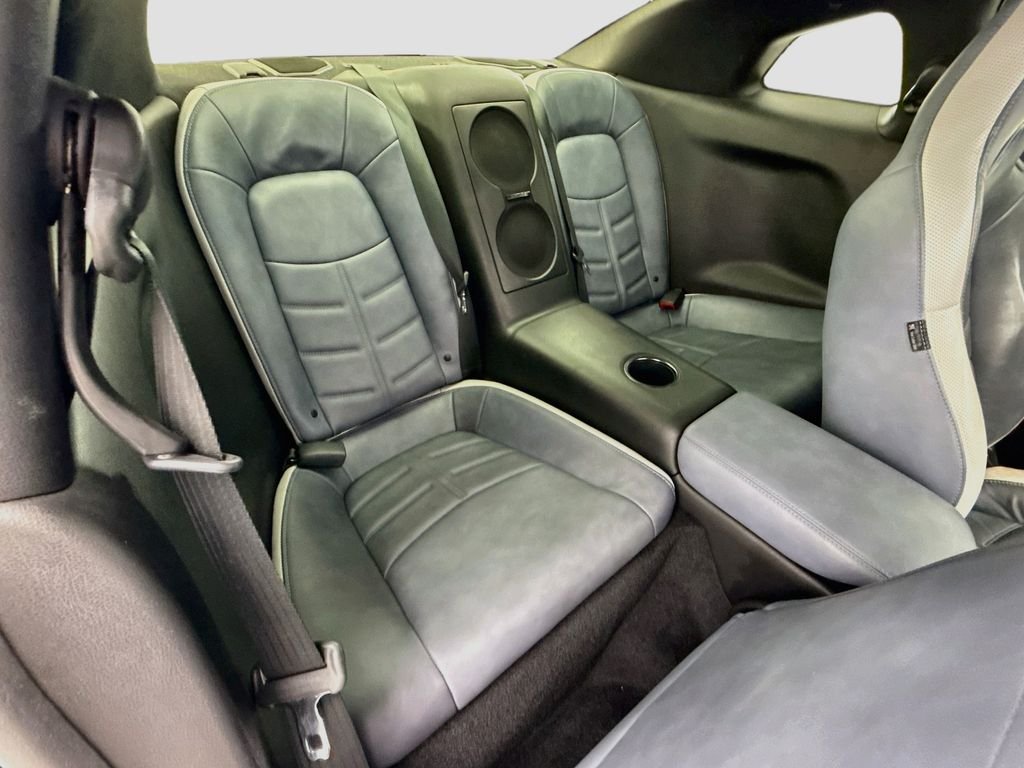 Used 2020 Super Silver Nissan Premium image 21