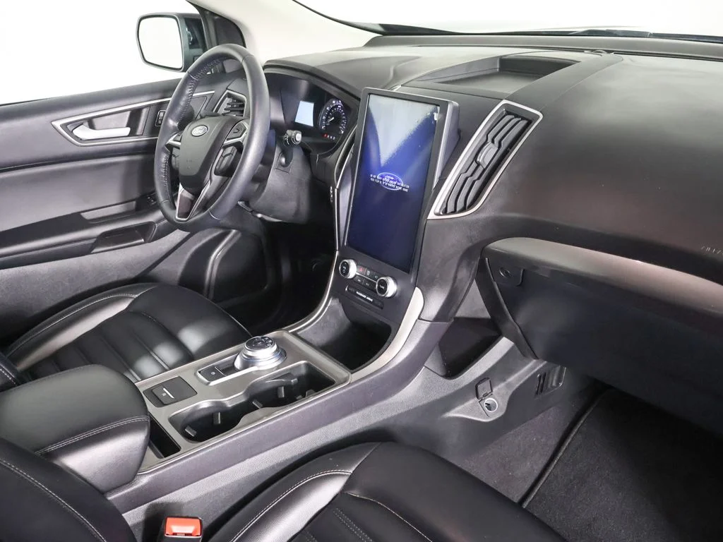 Used 2023 Black Ford SEL image 26