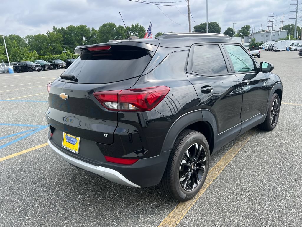 Certified Used 2023 Mosaic Black Metallic Chevrolet LT image 4