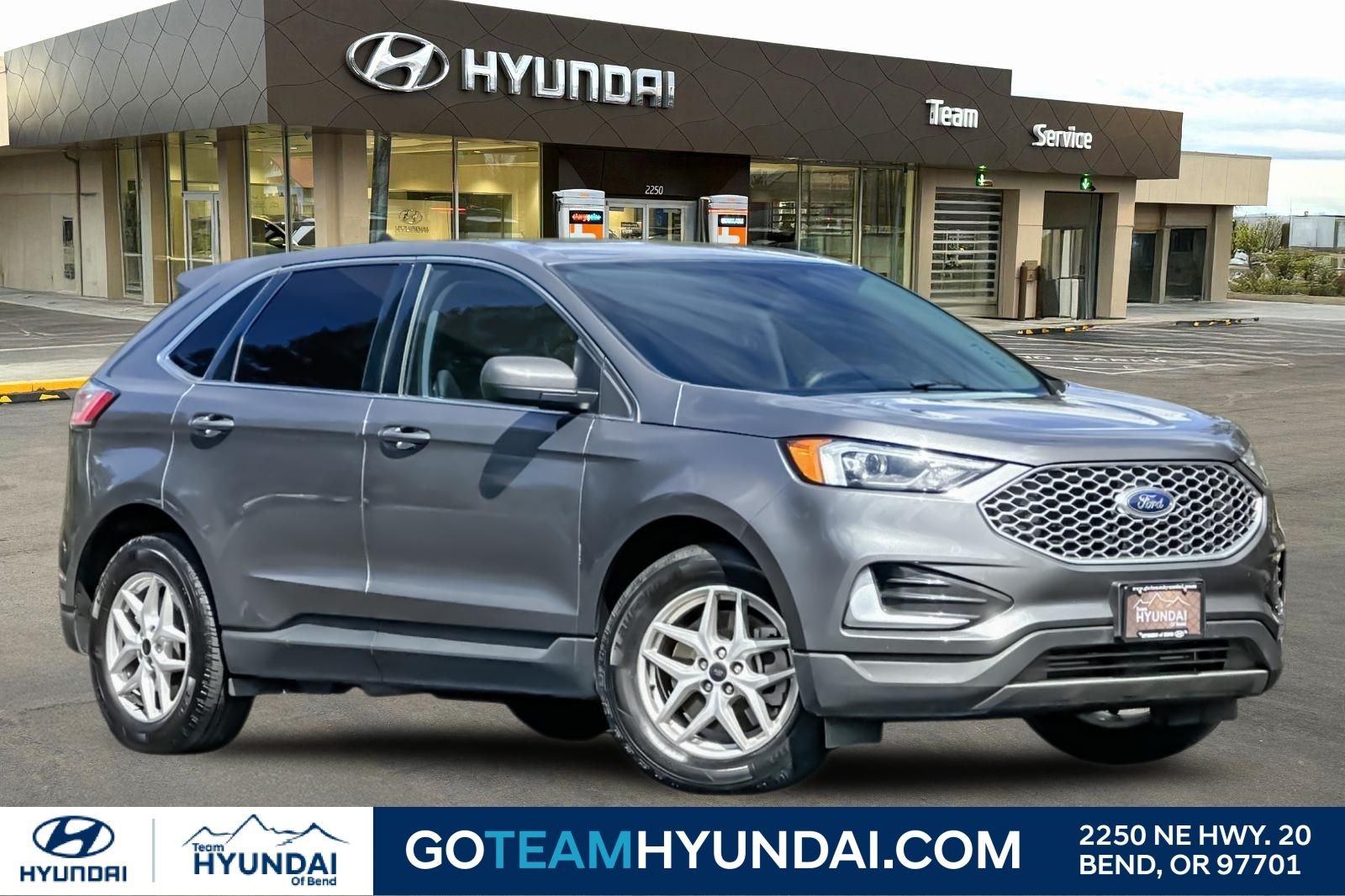 2024 Ford Edge SEL AWD's photo