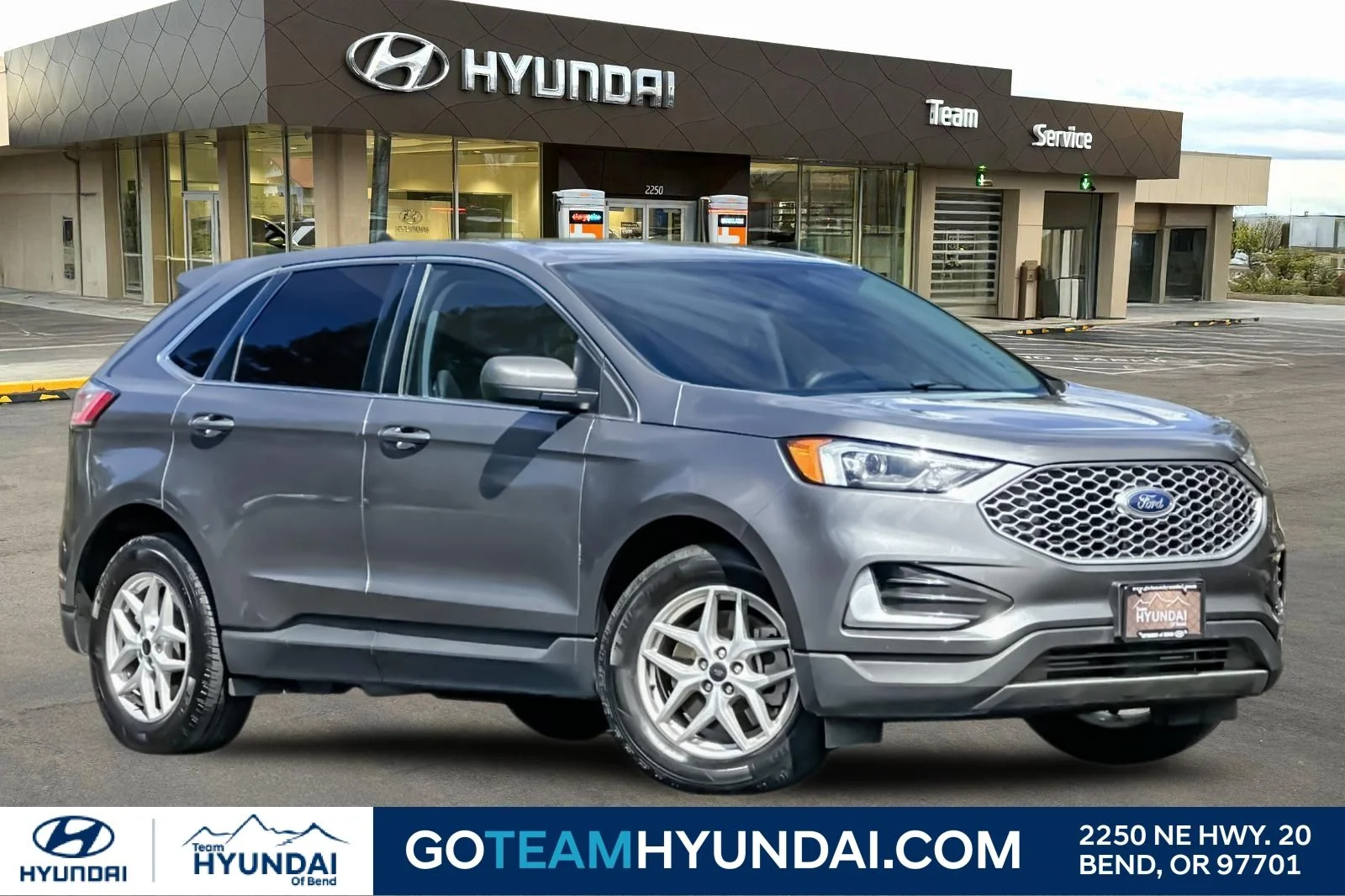 2024 Ford Edge SEL AWD's photo