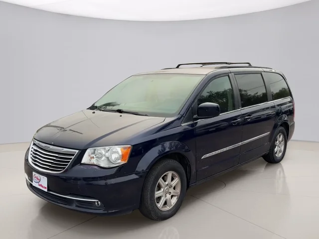 2012 Chrysler Town & Country TOURING