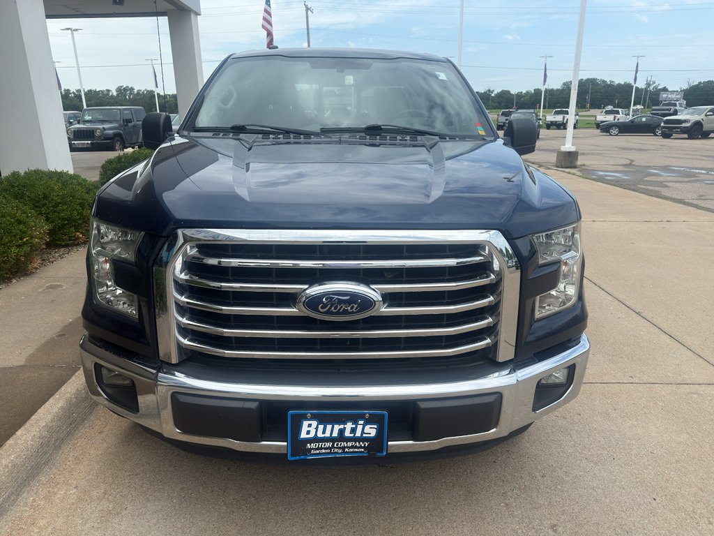 Used 2015  Ford XLT image 2