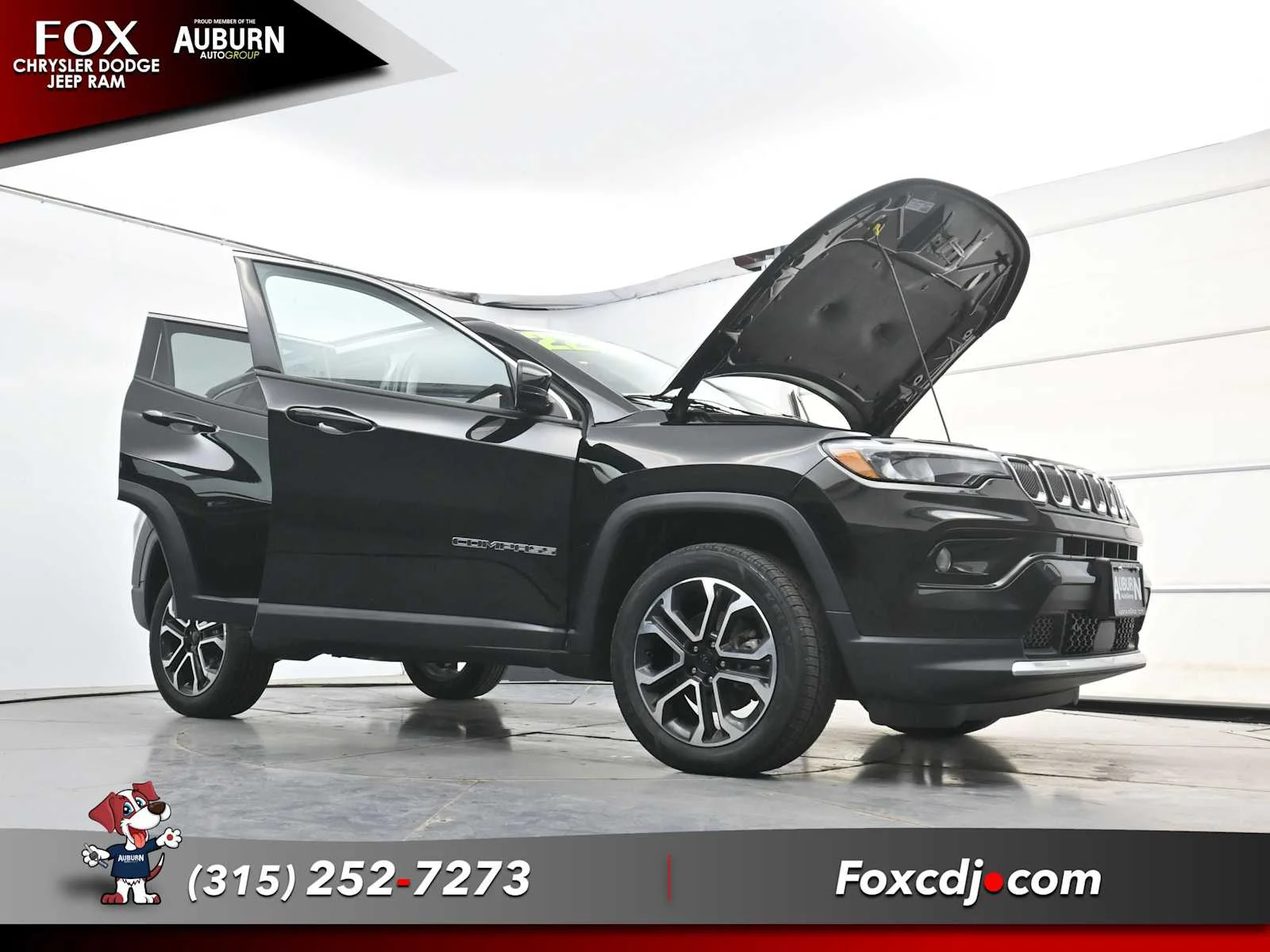 Used 2022 Diamond Black Crystal Pearlcoat Jeep Limited image 34