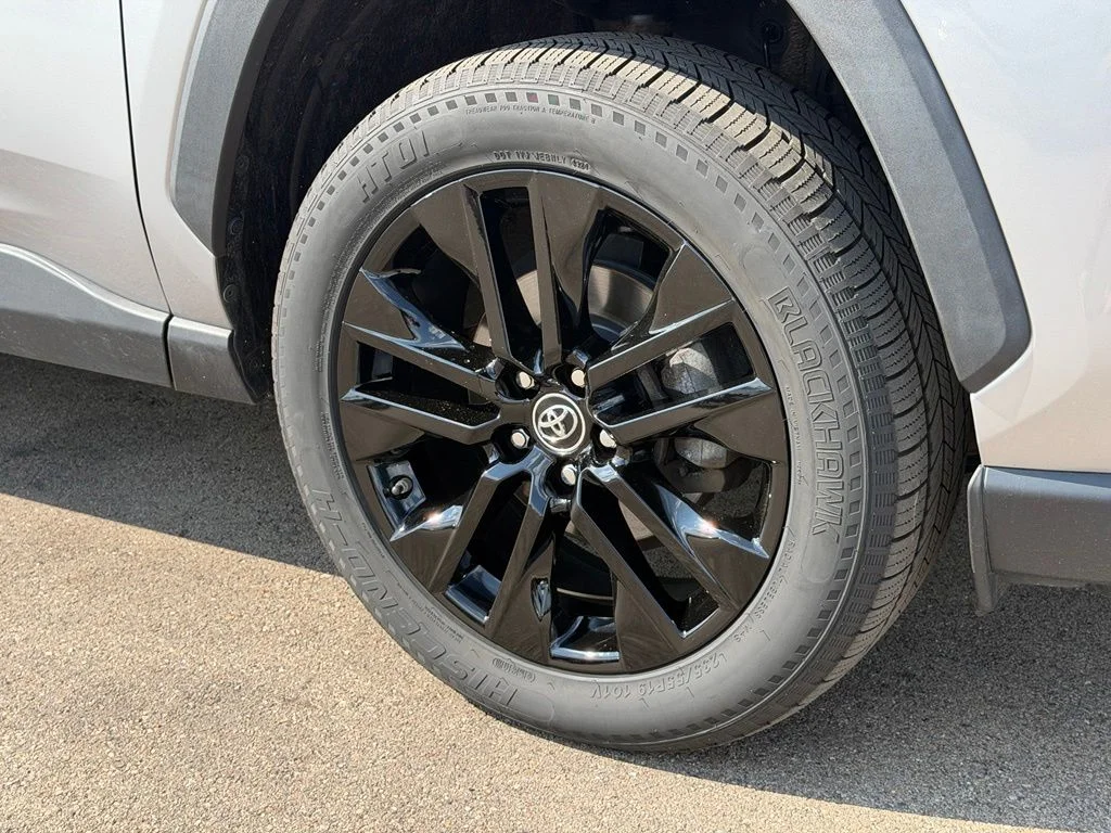 Used 2019 Silver Toyota Limited image 26