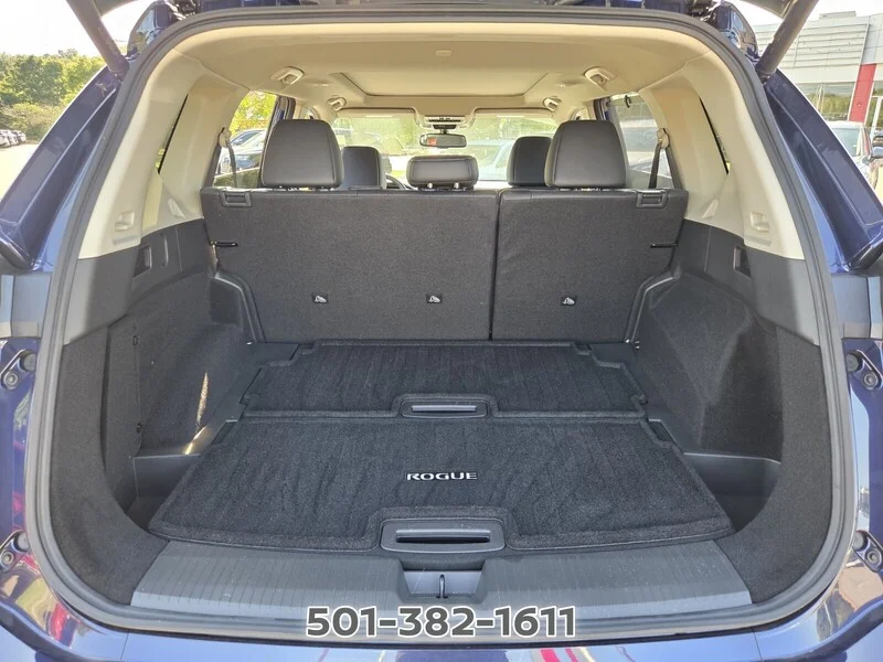 Used 2025 Deep Ocean Blue NISSAN AWD PLATINUM image 16