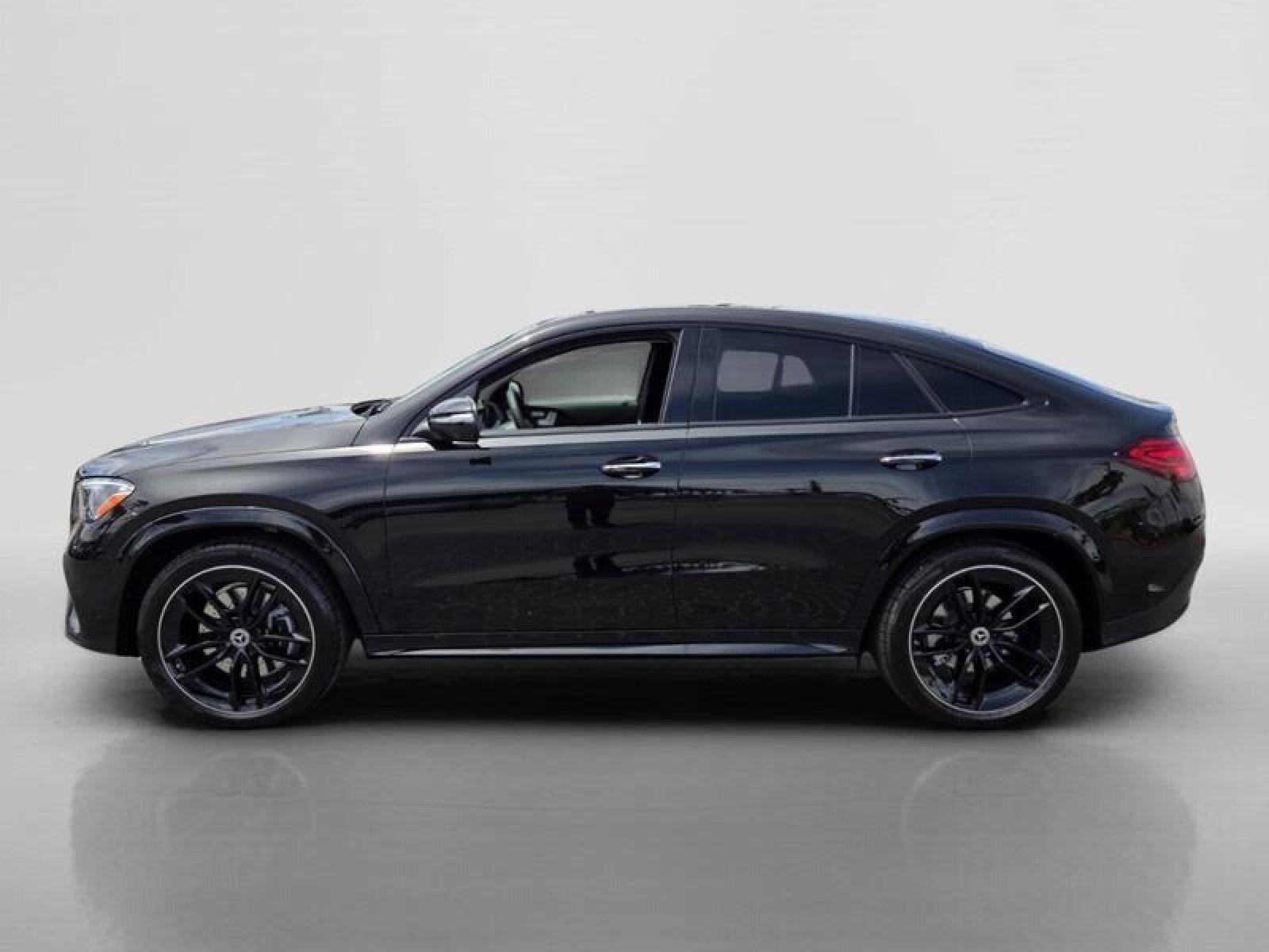 New 2026 Obsidian Black Metallic Mercedes-Benz GLE 450 4MATIC® Coupe image 2