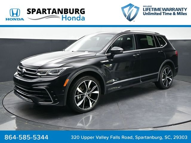 2024 Volkswagen Tiguan 2.0T SEL R-Line 4Motion's photo