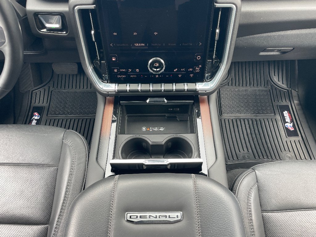 Used 2025 Summit White GMC Denali image 9