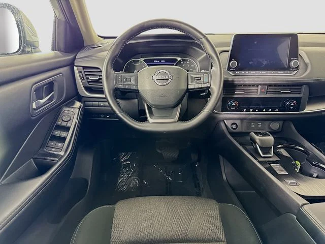 Used 2025 Silver Nissan SV image 20