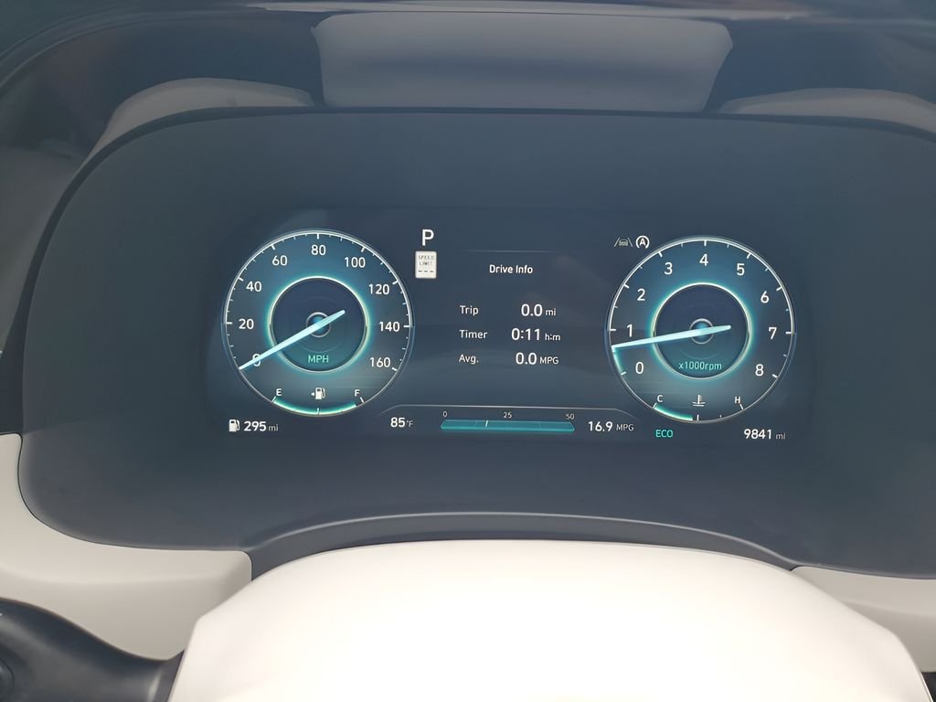 Used 2024 White Hyundai Calligraphy image 23