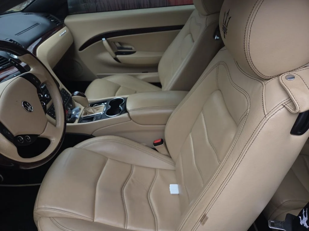 Used 2015  Maserati Base image 5