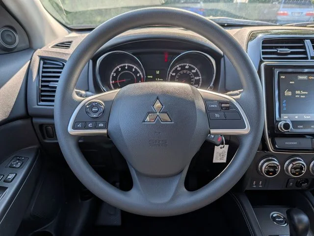 New 2026 Labrador Black Pearl Mitsubishi 2.0 S image 8