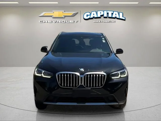 Used 2024 Black BMW xDrive30i image 9
