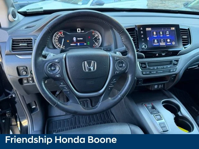Used 2023 Black Honda RTL image 19