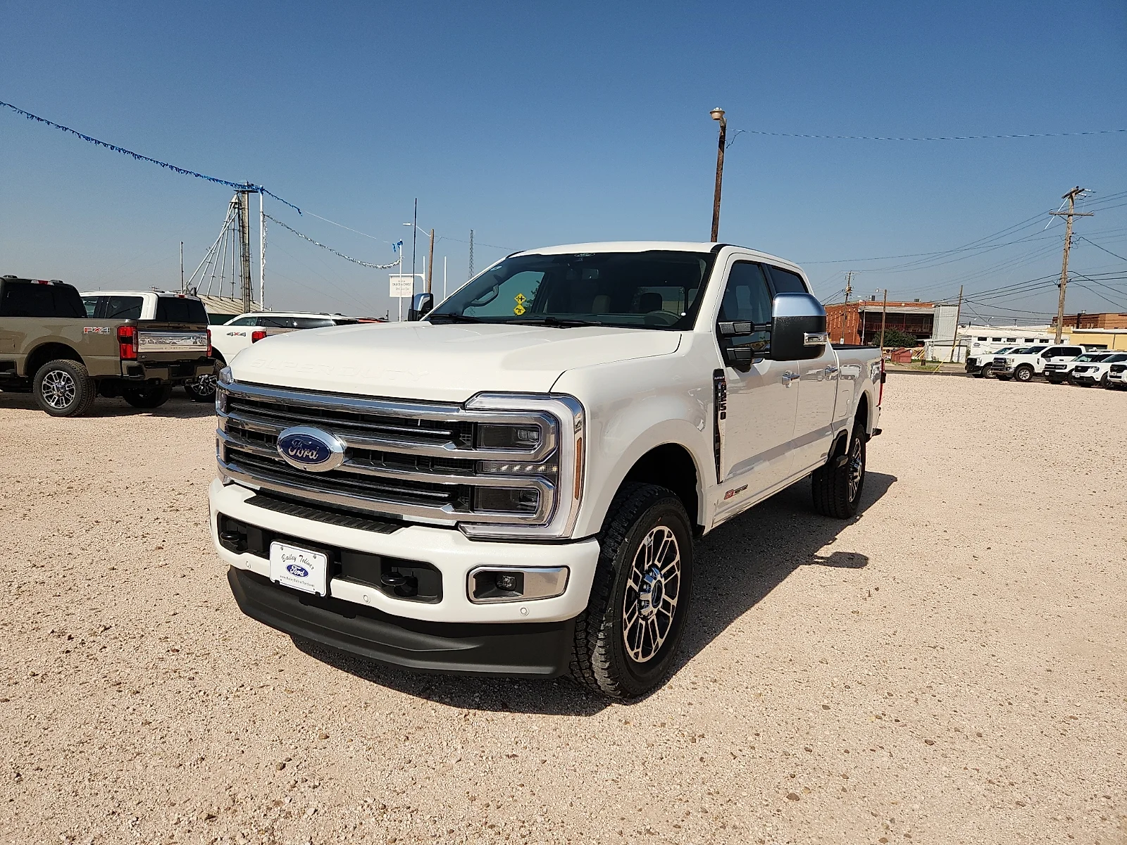 New 2026 Star White Metallic Tri-Coat Ford Platinum image 3