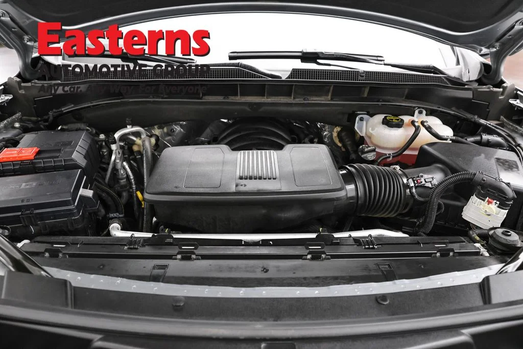 Used 2025 Gray Chevrolet LT image 7