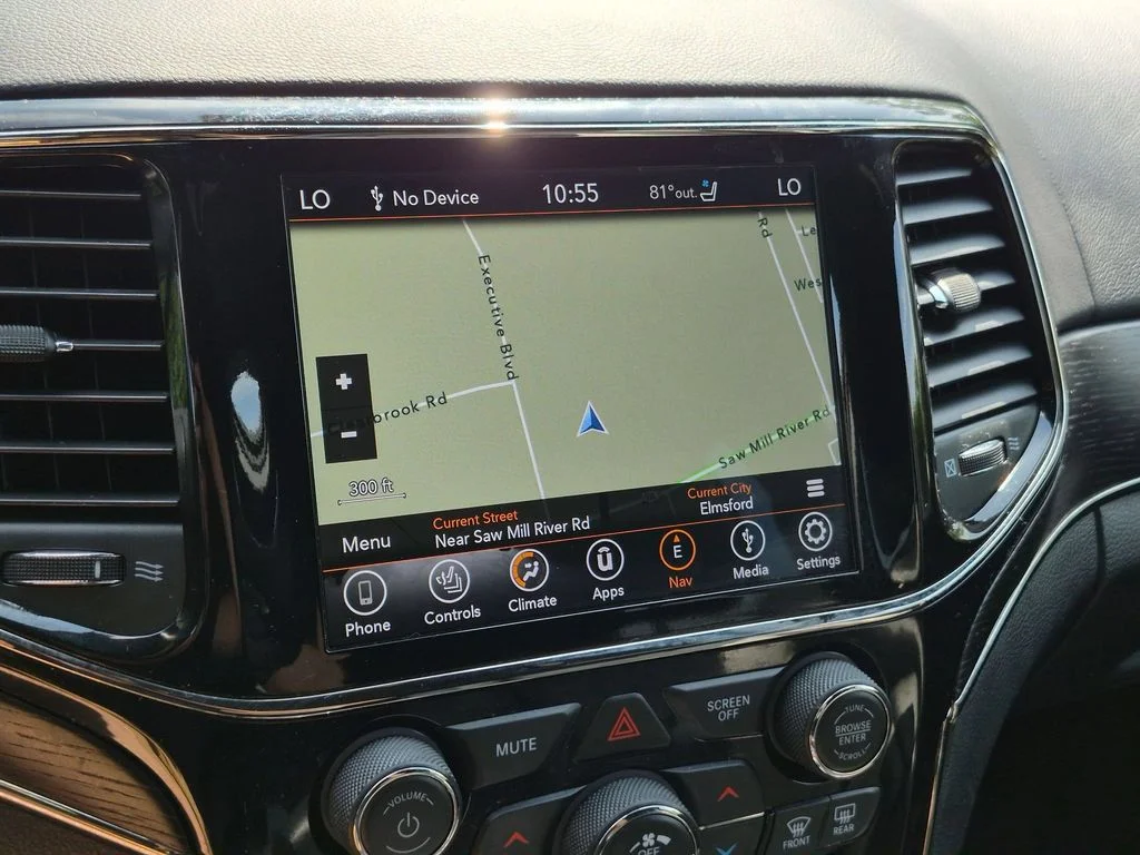 Used 2020 White Jeep High Altitude image 20