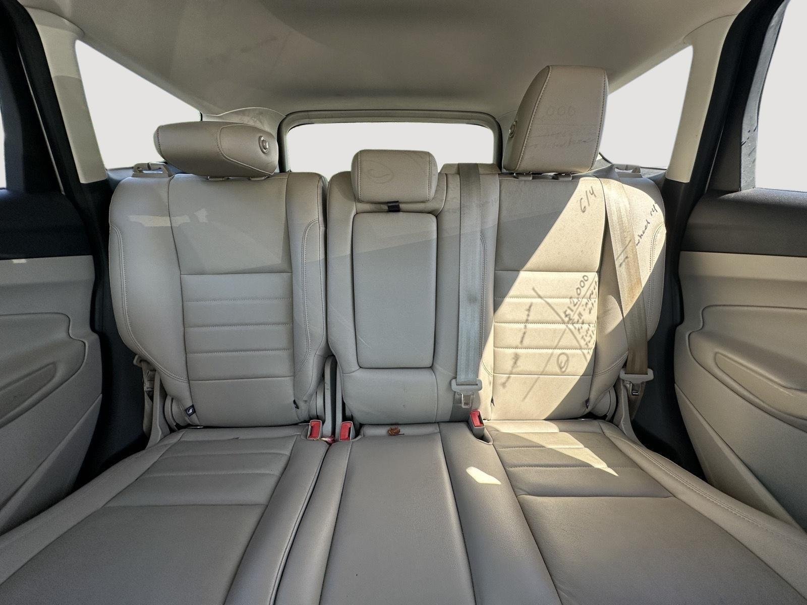 Used 2014 Ingot Silver Metallic Ford SE image 13