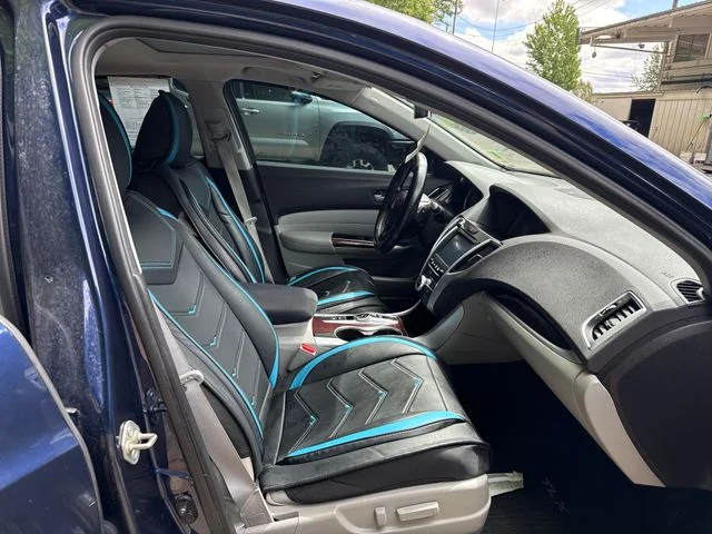 Used 2016  Acura V6 Tech image 9
