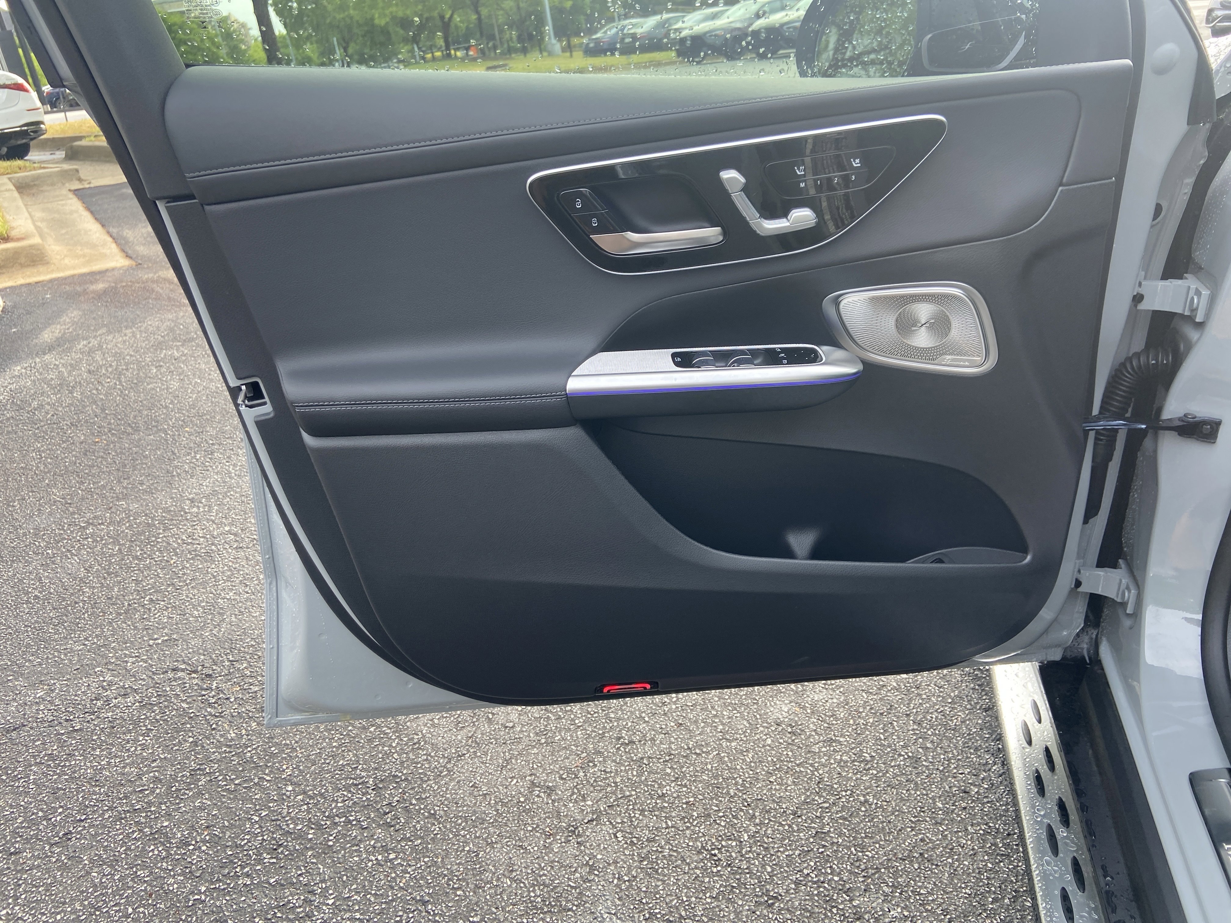 New 2026 MANUFAKTUR Alpine Grey Mercedes-Benz GLC 300 4MATIC® Coupe image 17