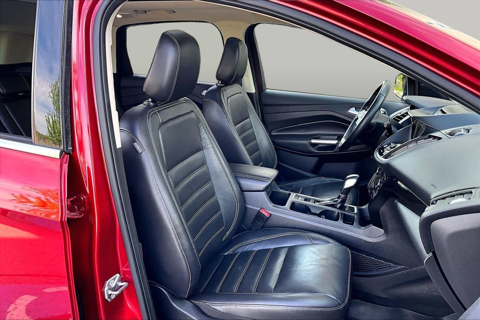 Used 2018 Ruby Red Metallic Tinted Clearcoat Ford Titanium image 8
